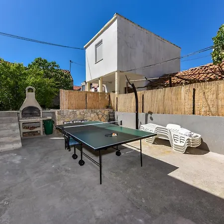 Holiday home Loro With Jacuzzi *