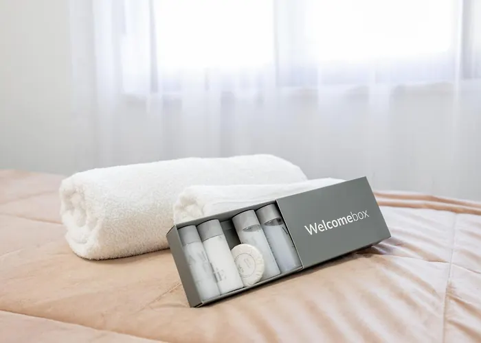 Loro House & Jacuzzi Ferienhaus *