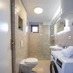 度假居 Loro House & Jacuzzi *