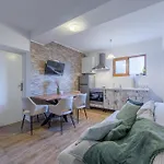 Loro House & Jacuzzi 度假居 珀塞达耶