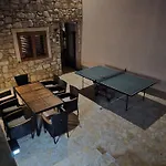 度假居 Loro House & Jacuzzi *